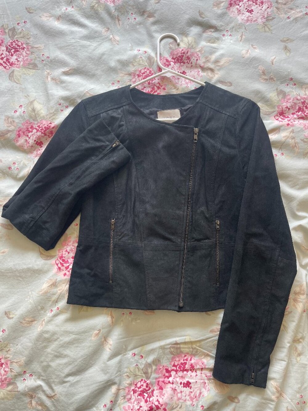 Woman's Loft Size 4 short black leather jacket